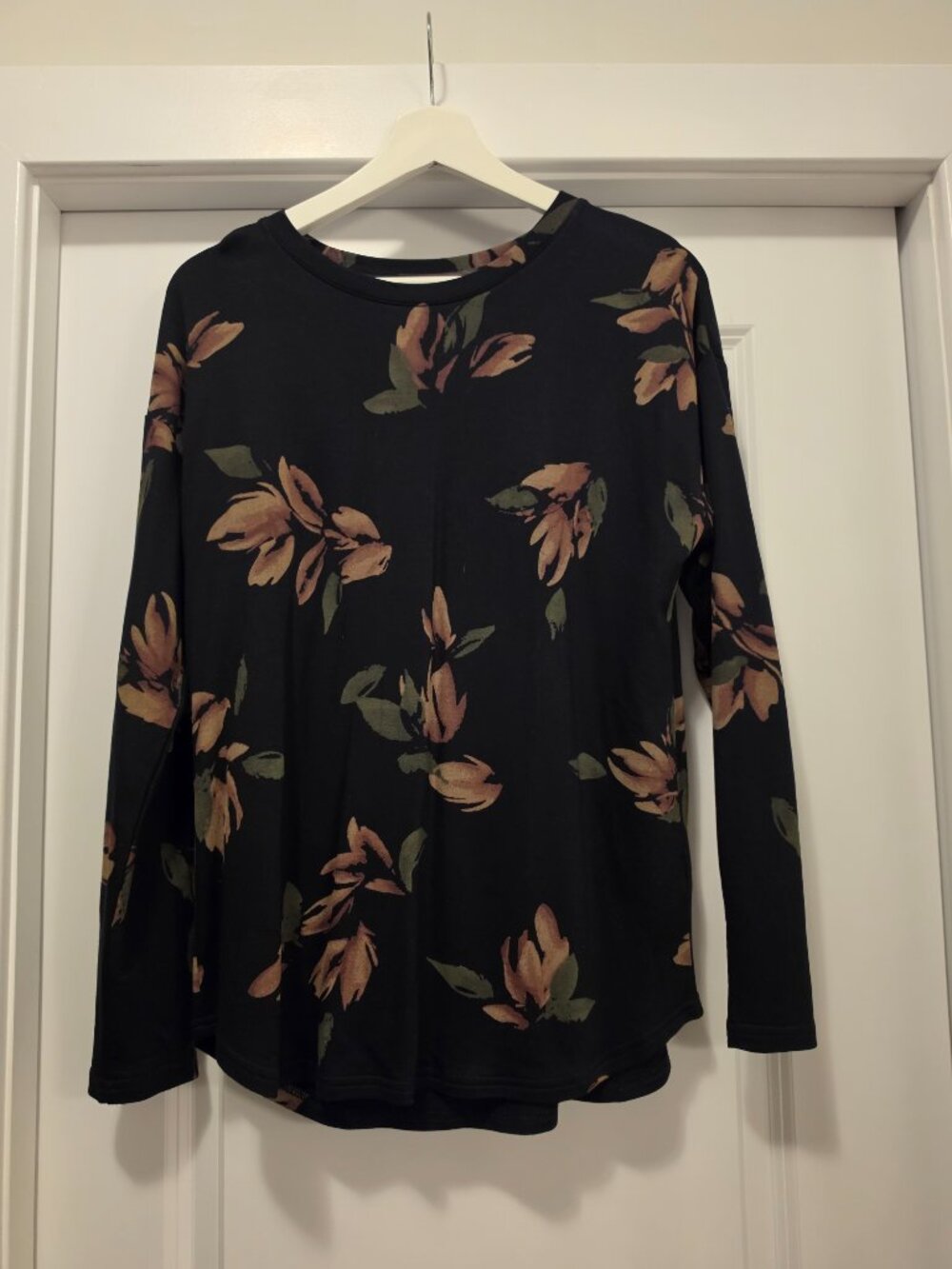 Catherine Malandrino Black Floral Long Sleeve Top - Size Small (S/P)